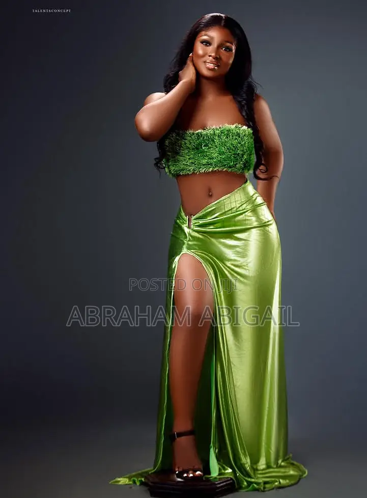 Two Piece Set