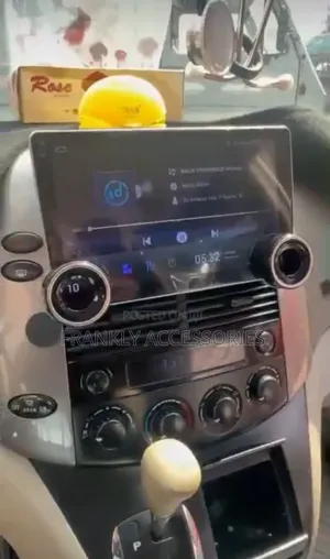 Sienna 2005/010 Diamond /Hd GPS Apple Carplay Screen Two Nubs