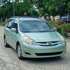 Toyota Sienna LE FWD 2006 Green