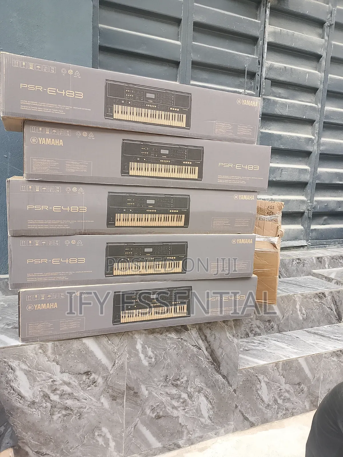 Keyboard PSR 483