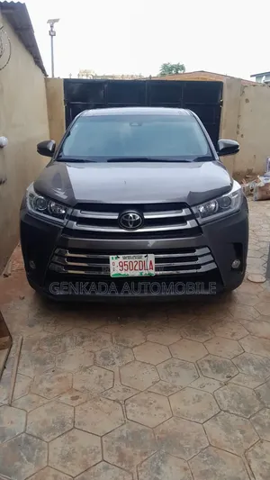 Toyota Highlander 2019 Gray