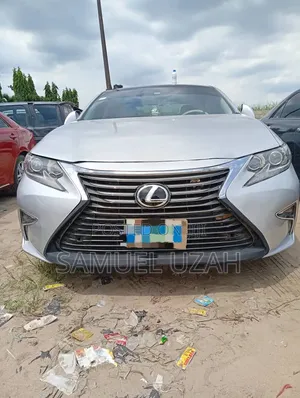 Lexus ES 2012 Silver
