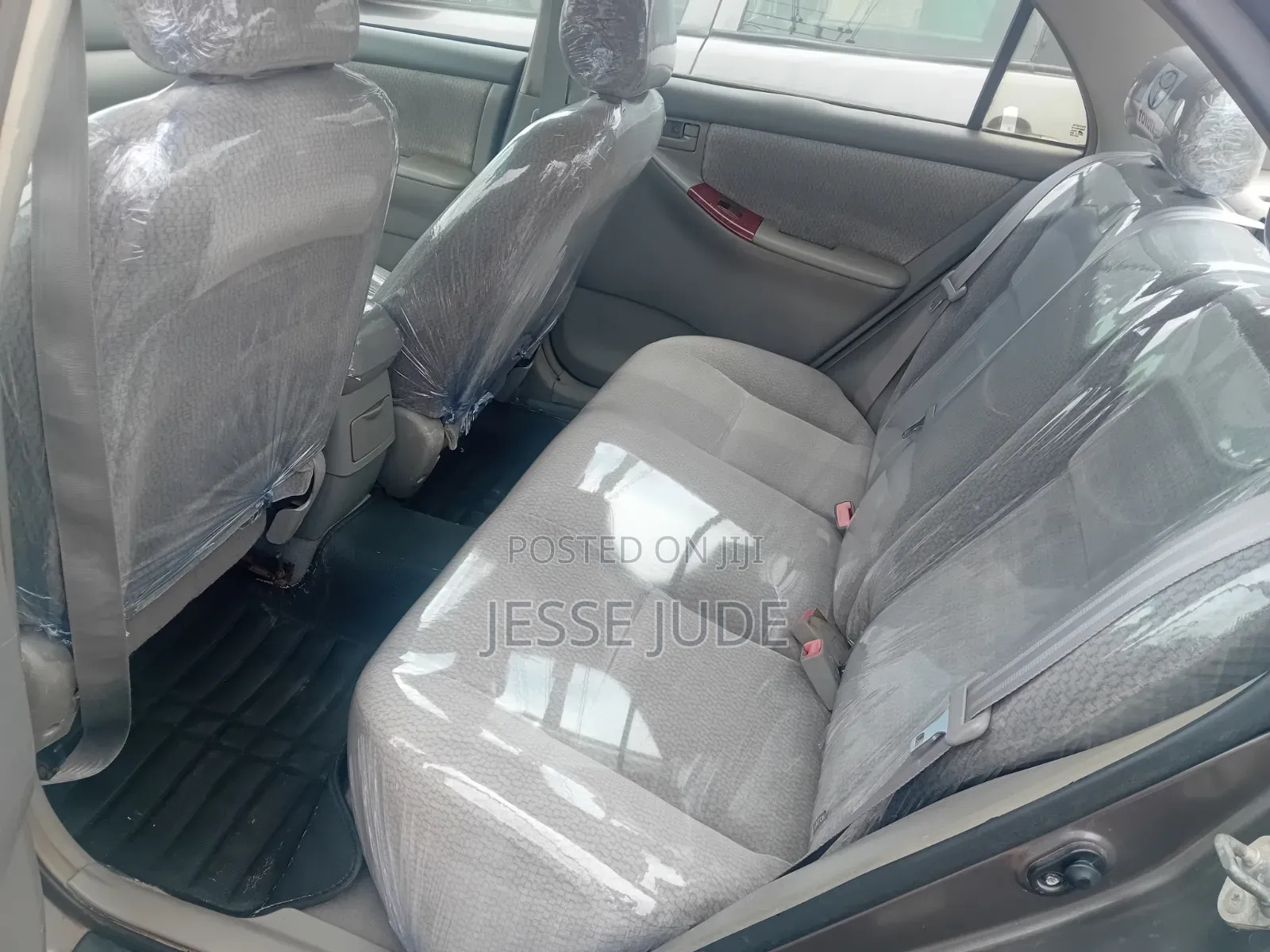 Toyota Corolla 2004 Gray