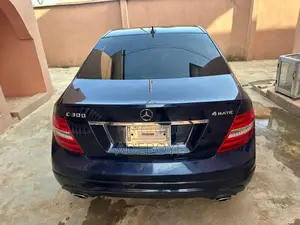 Mercedes-Benz C300 2013 Black