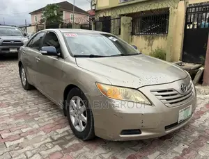 Toyota Camry 2008 Gold