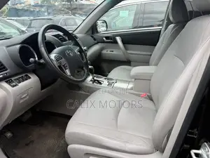Toyota Highlander 2013 Black