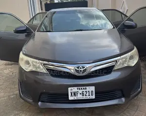 Toyota Camry LE 4dr Sedan (2.5L 4cyl 6A) 2012 Black