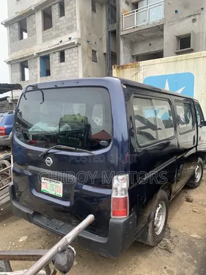 Nissan Caravan (Urvan) 2008 Blue