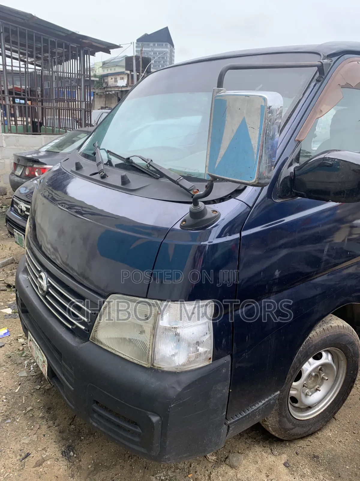 Nissan Caravan (Urvan) 2008 Blue