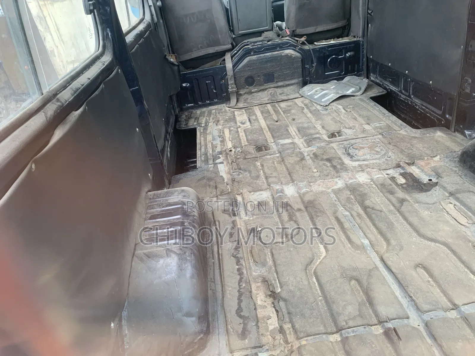 Nissan Caravan (Urvan) 2008 Blue
