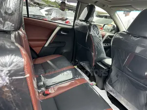 Toyota RAV4 LE 4dr SUV (2.5L 4cyl 6A) 2014 Black