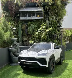 Lamborghini Urus Kids Car