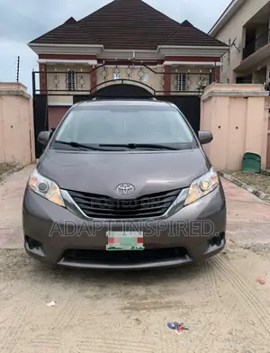Toyota Sienna 2014 Gray