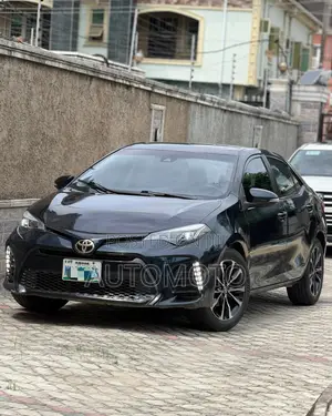 Toyota Corolla SE Special Edition 4dr Sedan (1.8L 4cyl CVT) 2017 Blue