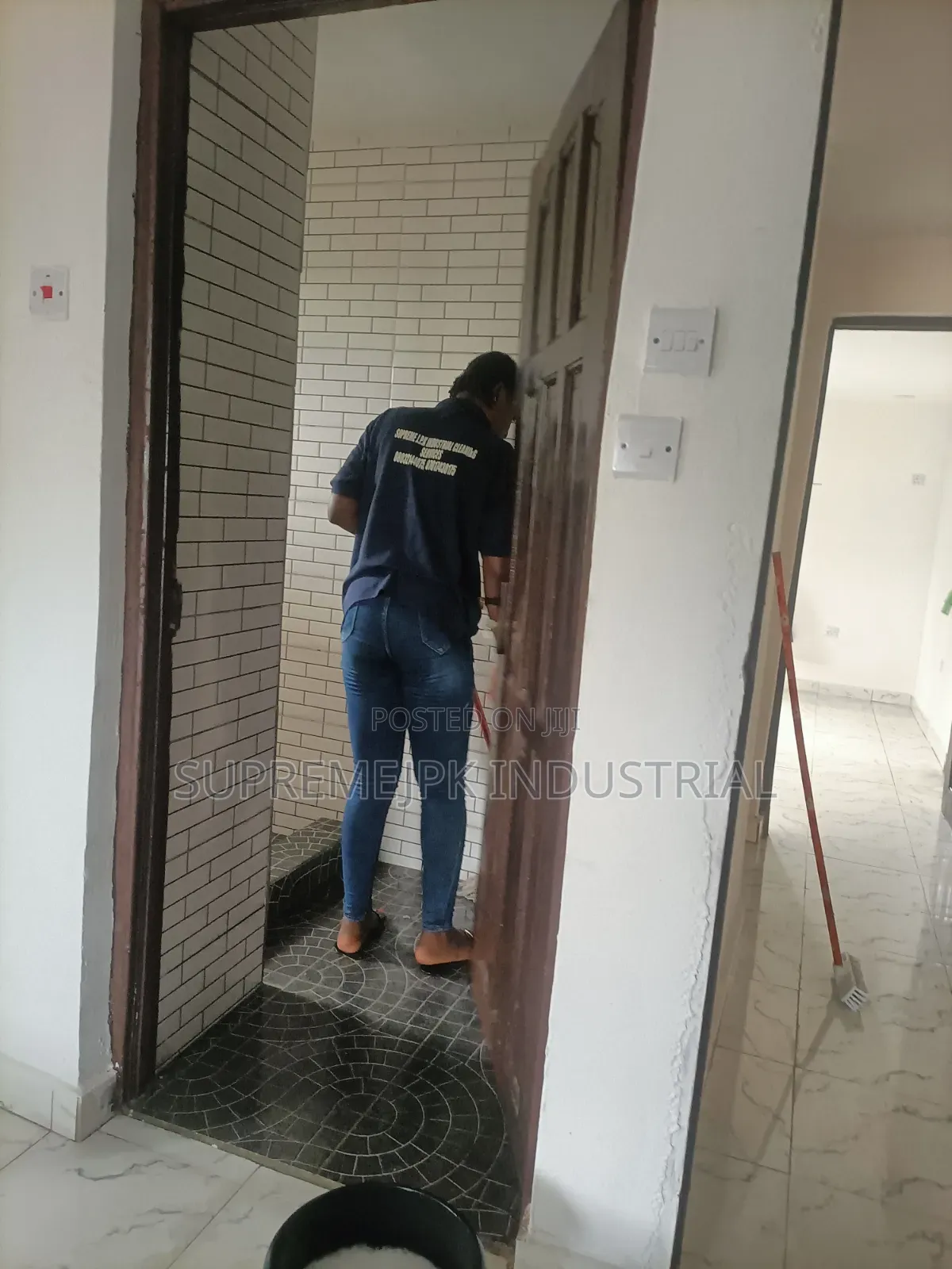 Supreme Cleaning Company