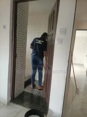 Supreme Cleaning Company