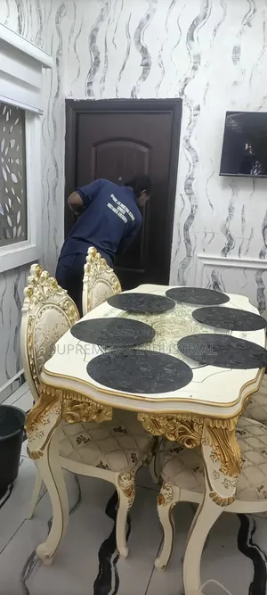 Supreme Cleaning Company