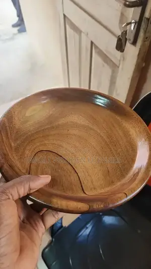 Wooden Flat Plates