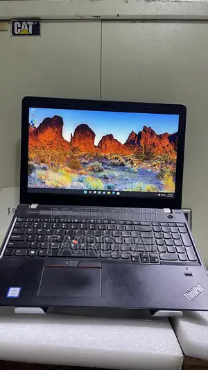 Laptop Lenovo ThinkPad E570 8GB Intel Core i5 SSD 256GB