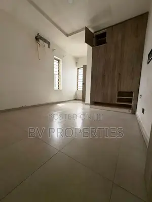 1bdrm Shared Apartment in Dpk Estate, Lekki Phase 2 for rent