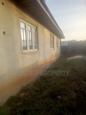 3bdrm Bungalow in D P O Estate, Gberigbe for sale