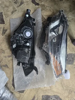 Headlamp Corolla 2014/2016 Available