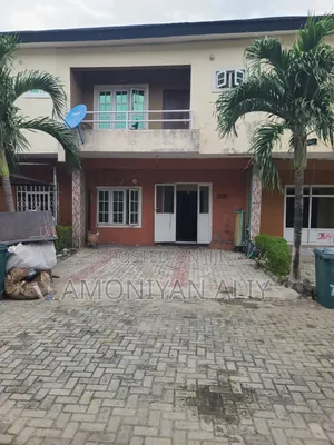 3bdrm Duplex in Phase4 By Peperoni, Lekki Gardens Estate for sale