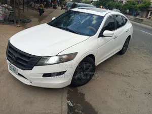 Honda Accord Crosstour EX-L AWD 2011 White