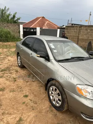 Toyota Corolla 2004 Silver