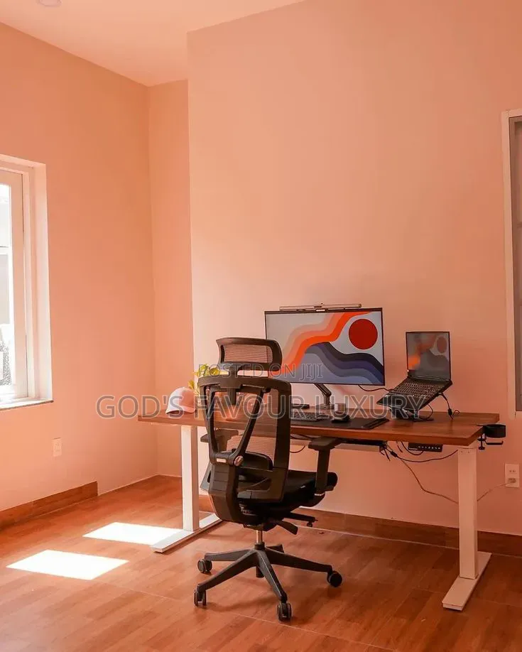 Smart Gaming Table and Chair [Motorised Height Adjustable]