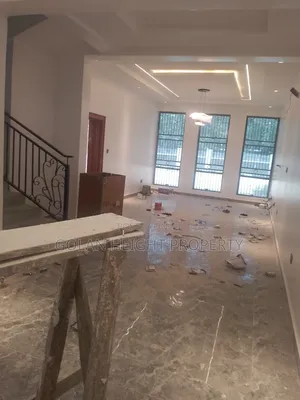 4bdrm Townhouse / Terrace in Guzape for rent