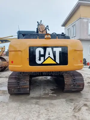 Caterpillar Excavator 320d2l