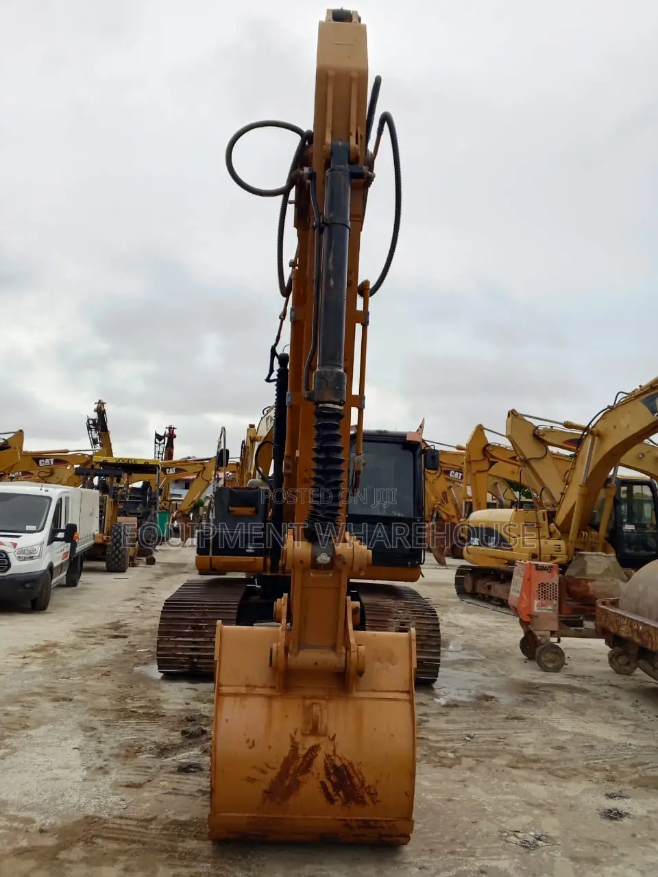Caterpillar Excavator 320d2l