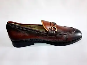 Men Light Sole Shoe