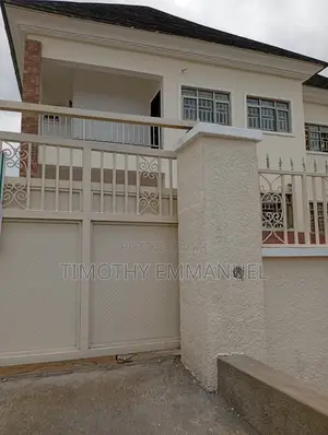 10bdrm Duplex in Wuse Zone 3 for rent