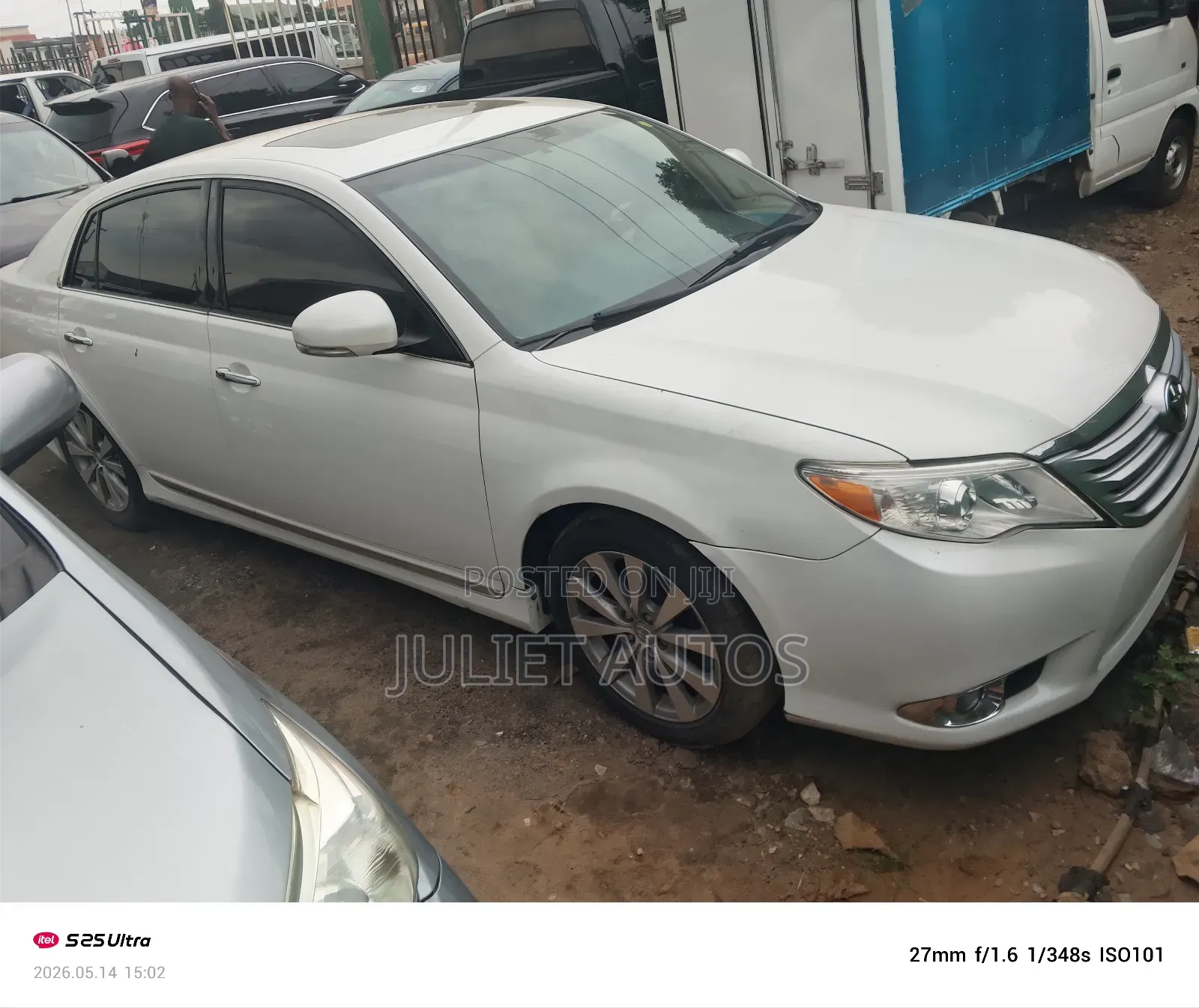 Toyota Avalon 2011 White