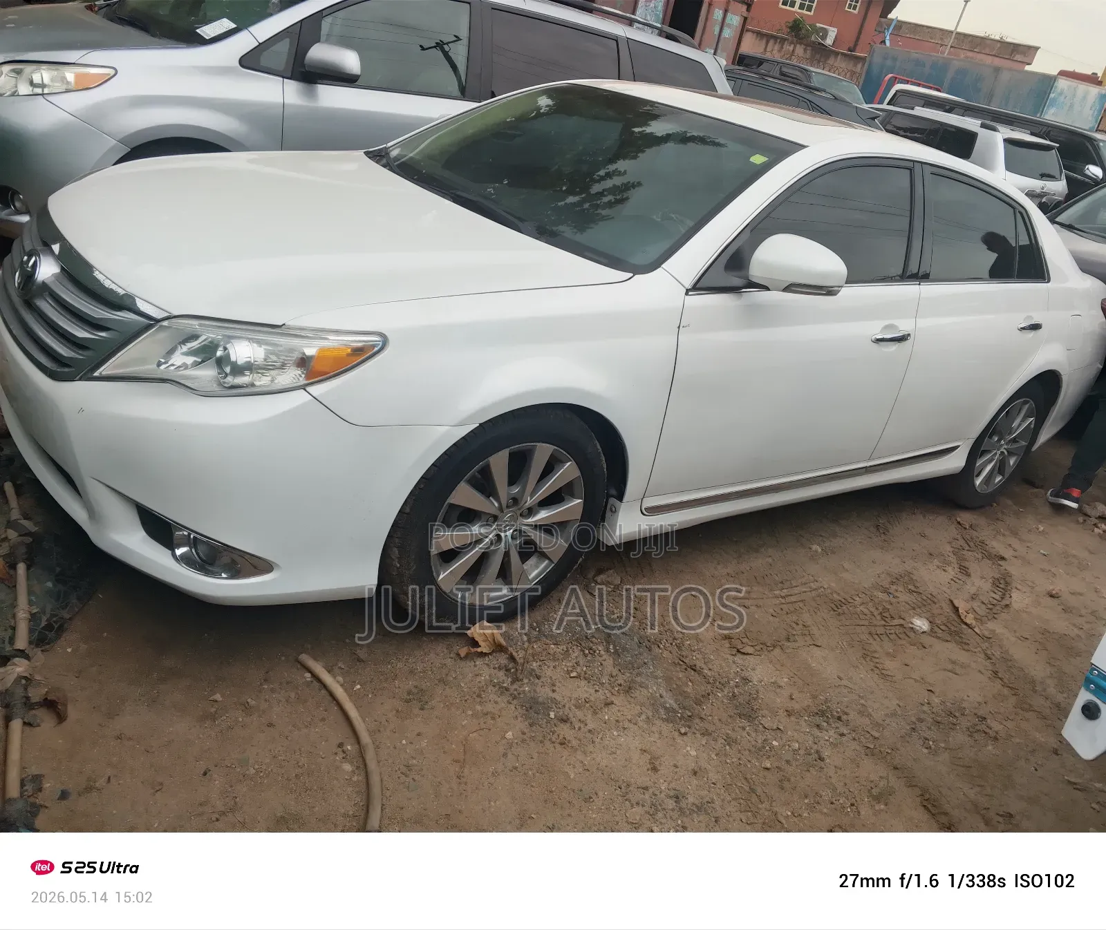 Toyota Avalon 2011 White