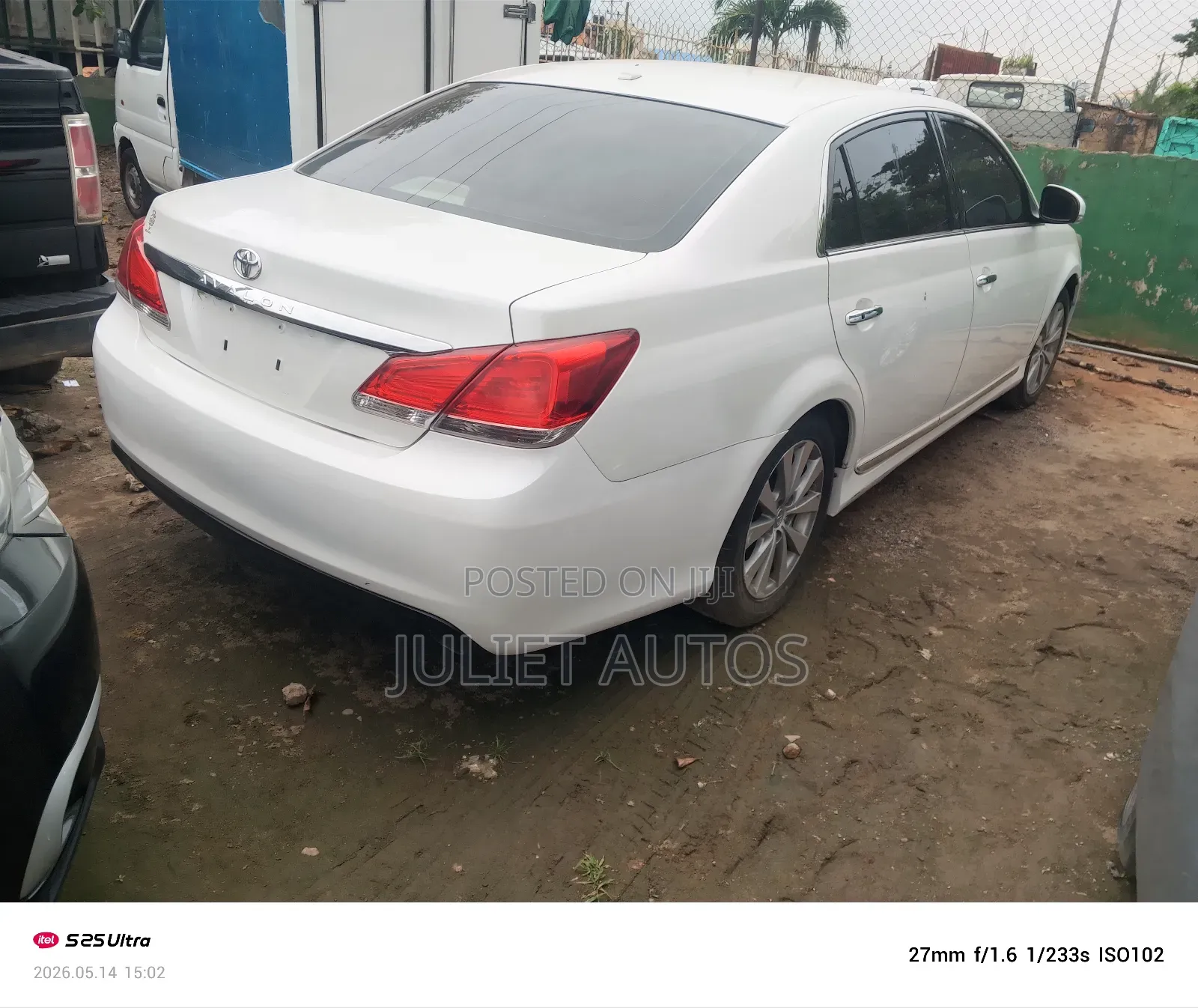 Toyota Avalon 2011 White