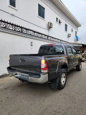 Toyota Tacoma Double Cab 4x4 Long Bed 4.0L V6 5-Speed Automatic 2013