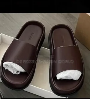Quality Valentino Slippers