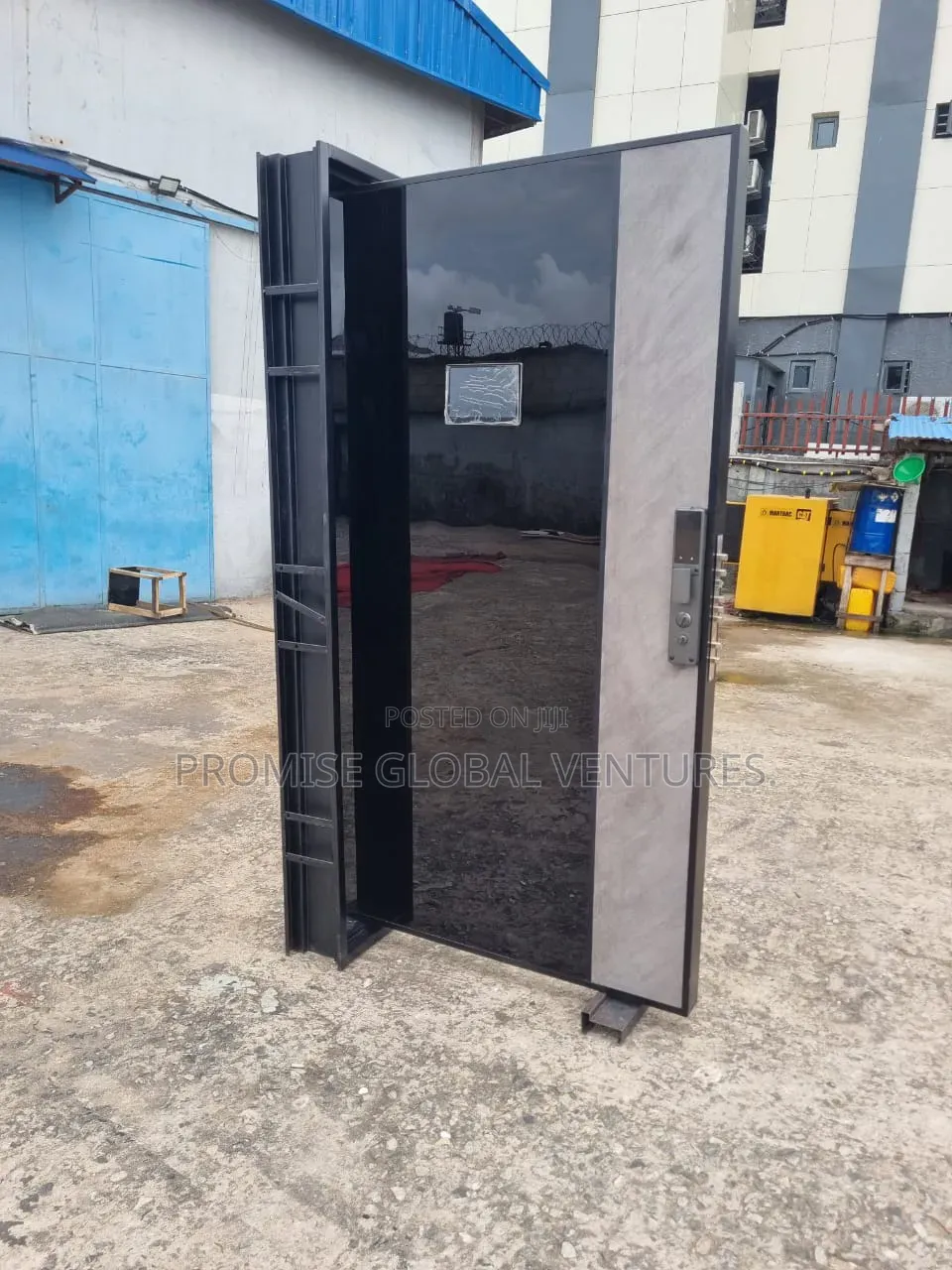 Pivot Door With Smartlock
