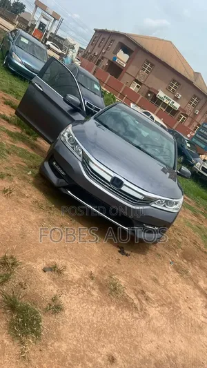 Honda Accord Sport SE 4dr Sedan FWD (2.4L 4cyl 2A) 2017 Gray