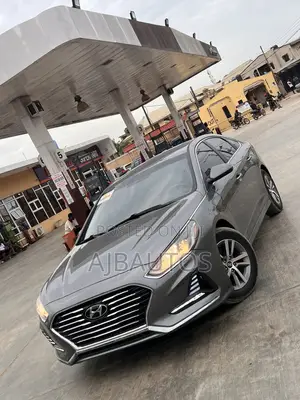 Hyundai Sonata SE 2019 Gray