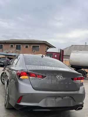 Hyundai Sonata SE 2019 Gray