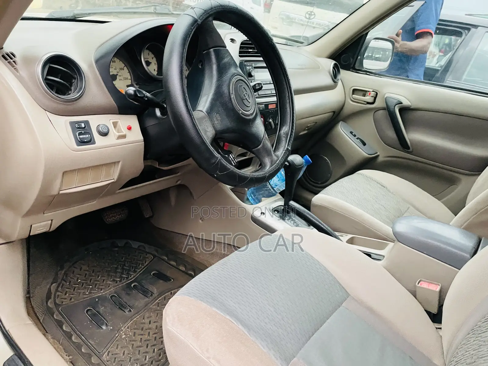 Toyota RAV4 Automatic 2003 Gold