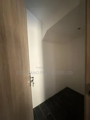 4bdrm Duplex in Ogudu GRA for rent