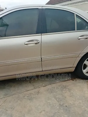 Mercedes-Benz C320 2004 Gold