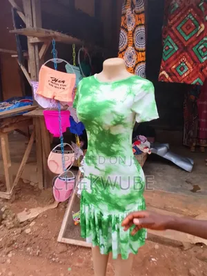 Vicky Cloth