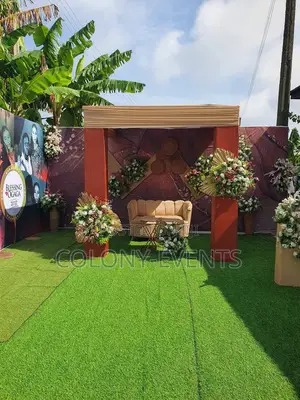 Simple Outdoor Traditional Decoration
