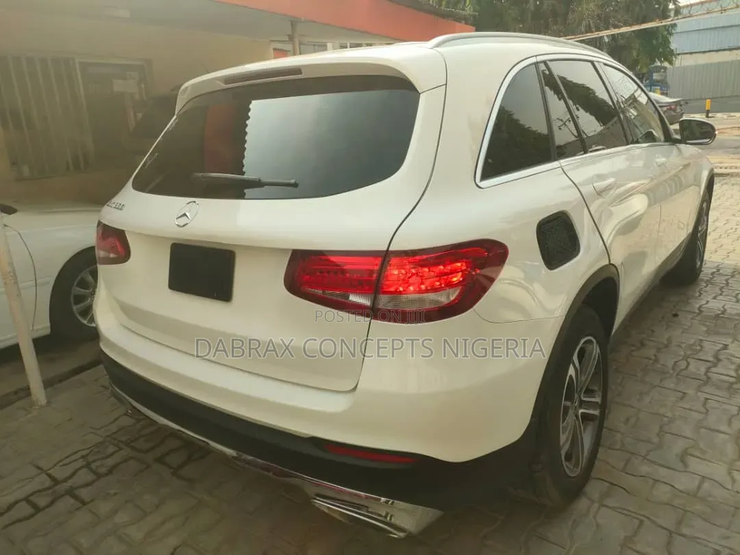 Mercedes-Benz GLC-Class 2018 White